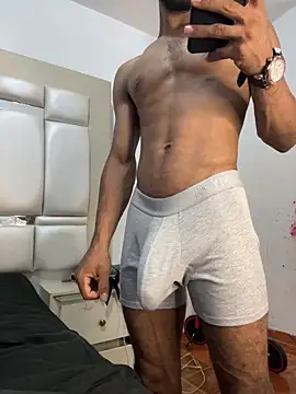 Snapshot of Criistianprado19cm chatting on 06-27-26, 10:59 Criistianprado19cm online show from 06-27-26, 10:59