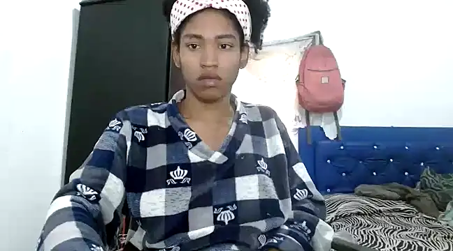 Snapshot of angelamarie1 chatting on 12-02-24, 02:08 angelamarie1 online show from 12-02-24, 02:08