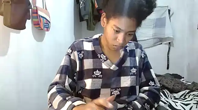 Snapshot of angelamarie1 chatting on 12-29-24, 10:12 angelamarie1 online show from 12-29-24, 10:12
