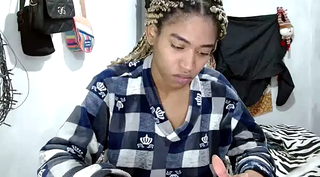 Snapshot of angelamarie1 chatting on 01-22-25, 03:18 angelamarie1 online show from 01-22-25, 03:18