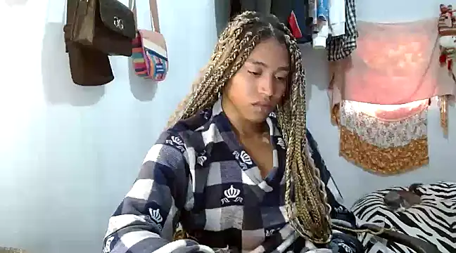 Snapshot of angelamarie1 chatting on 02-08-25, 04:14 angelamarie1 online show from 02-08-25, 04:14