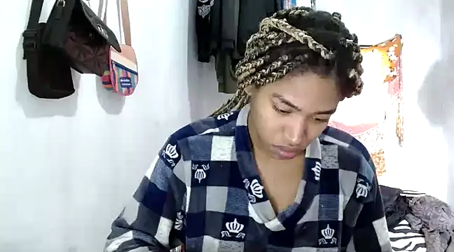 Snapshot of angelamarie1 chatting on 02-16-25, 02:54 angelamarie1 online show from 02-16-25, 02:54