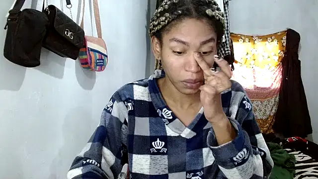 Snapshot of angelamarie1 chatting on 02-22-25, 12:51 angelamarie1 online show from 02-22-25, 12:51