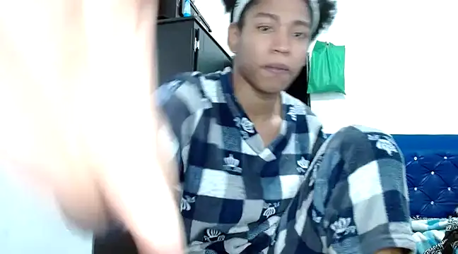 Snapshot of angelamarie1 chatting on 03-23-25, 02:48 angelamarie1 online show from 03-23-25, 02:48