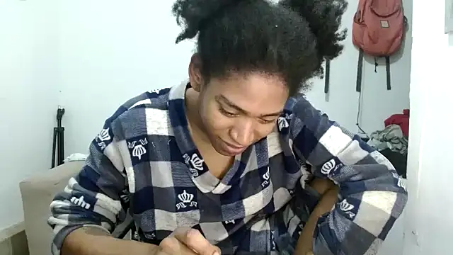 Snapshot of angelamarie1 chatting on 09-13-25, 03:39 angelamarie1 online show from 09-13-25, 03:39