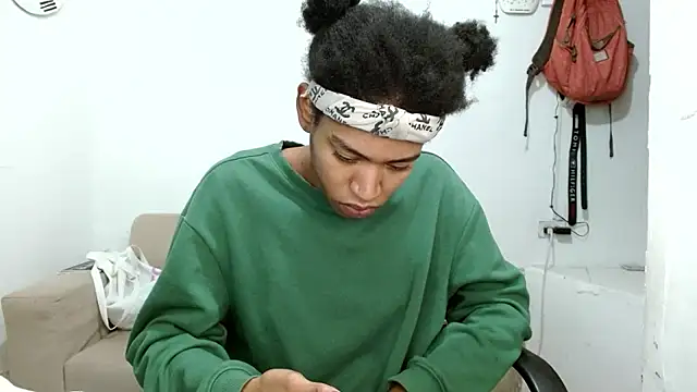 angelamarie1 online show from 11-30-25, 08:29