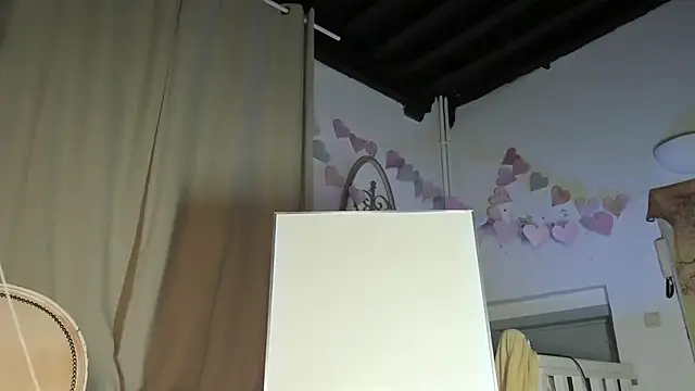 Snapshot of Lola_Belgium chatting on 03-16-25, 08:11 Lola Belgium online show from 03-16-25, 08:11