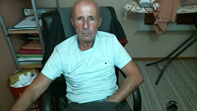 olibrius71 online show from 11-08-25, 05:34