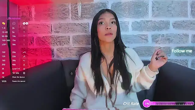 LauraAristizabal online show from 12-20-24, 04:36