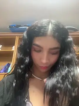 LauraAristizabal online show from 05-01-26, 11:26