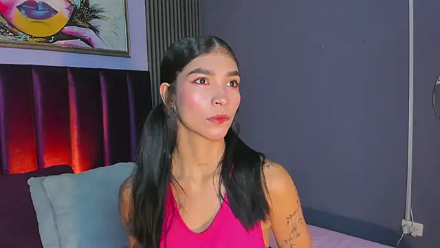 LauraAristizabal online show from 06-18-26, 11:58
