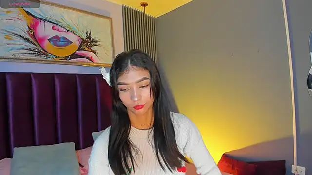 LauraAristizabal online show from 06-26-26, 11:58