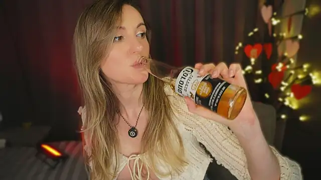 Snapshot of ShyNdWild chatting on 03-28-26, 05:34 ShyNdWild online show from 03-28-26, 05:34