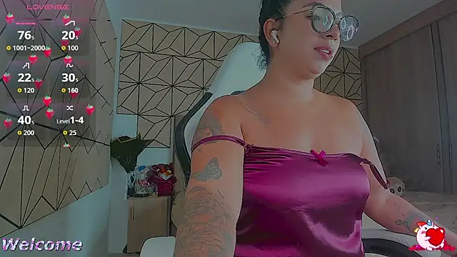 vane lopez  online show from 10-08-25, 06:05