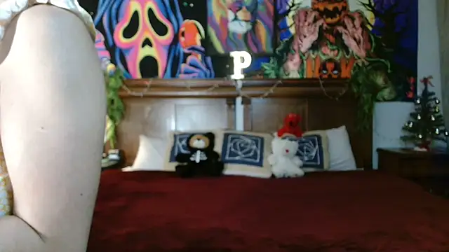 MINI Petite online show from 12-18-24, 04:31