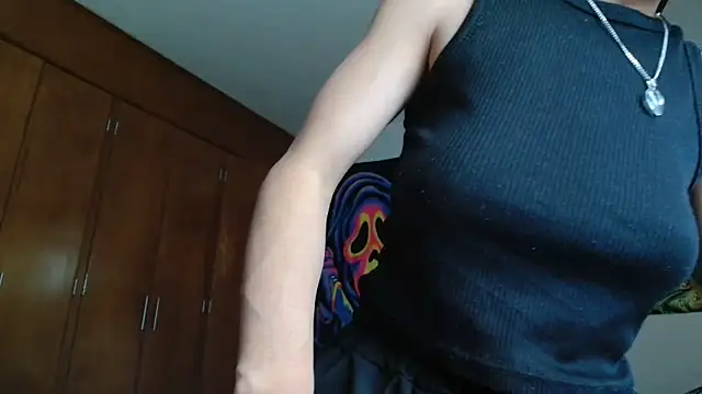 Snapshot of MINI_Petite chatting on 02-12-26, 05:30 MINI Petite online show from 02-12-26, 05:30