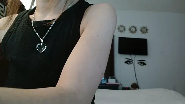 MINI Petite online show from 05-07-26, 06:02