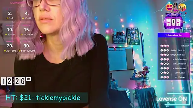 EmmaIsHere online show from 01-25-25, 07:28