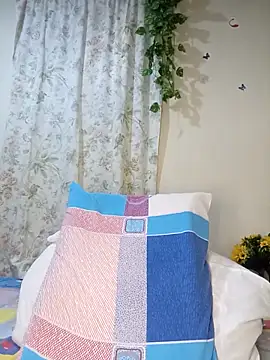 Snapshot of Ranny18l chatting on 02-17-25, 03:58 Ranny18l online show from 02-17-25, 03:58