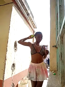 Snapshot of Ranny18l chatting on 03-02-25, 12:32 Ranny18l online show from 03-02-25, 12:32