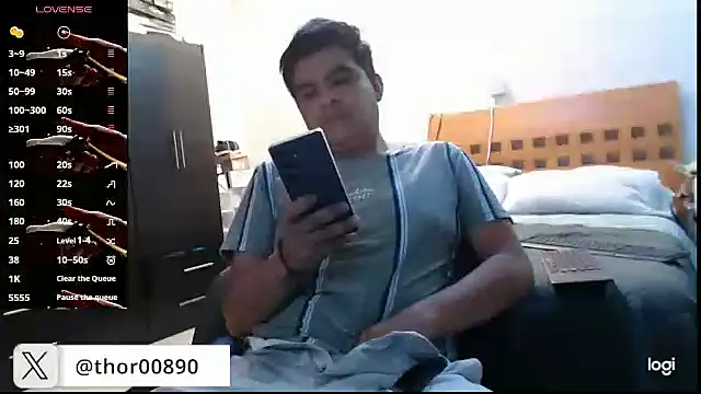 thor000089 online show from 09-22-25, 02:57