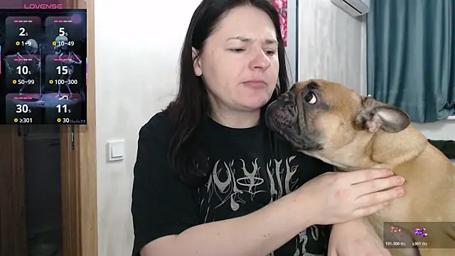 Stacy Davice online show from 10-27-25, 06:23