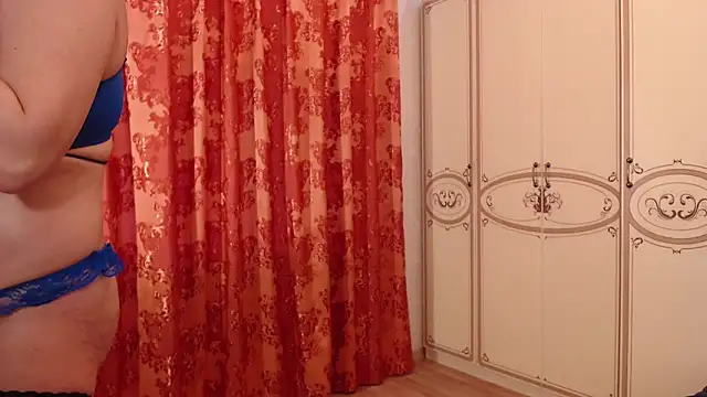 Snapshot of AlinaBoobs55 chatting on 12-06-24, 11:22 AlinaBoobs55 online show from 12-06-24, 11:22