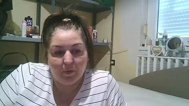 Snapshot of Mileva88 chatting on 01-06-25, 10:57 Mileva88 online show from 01-06-25, 10:57