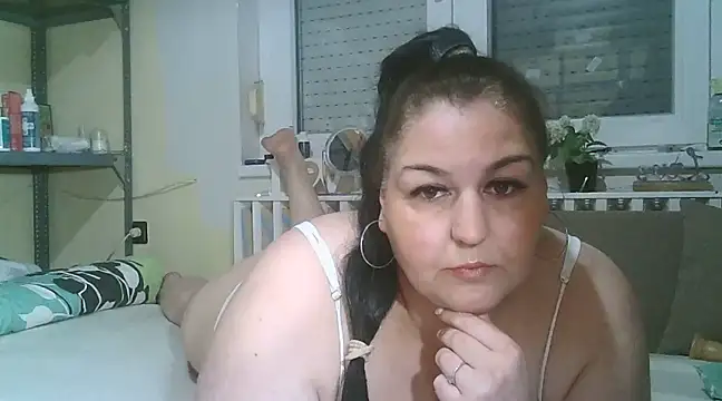 Snapshot of Mileva88 chatting on 01-31-25, 07:51 Mileva88 online show from 01-31-25, 07:51