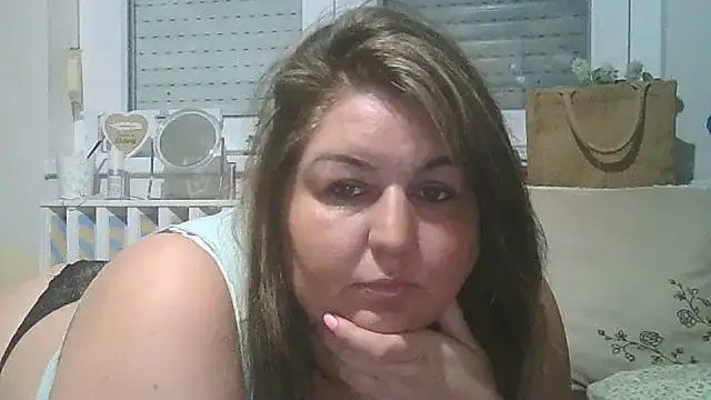 Snapshot of Mileva88 chatting on 09-18-25, 06:10 Mileva88 online show from 09-18-25, 06:10