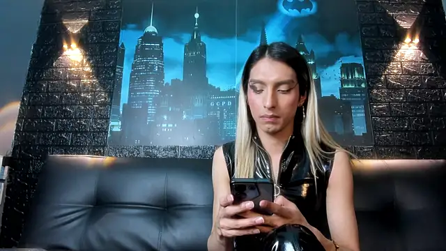 Victoria Badgal  online show from 11-04-25, 08:19