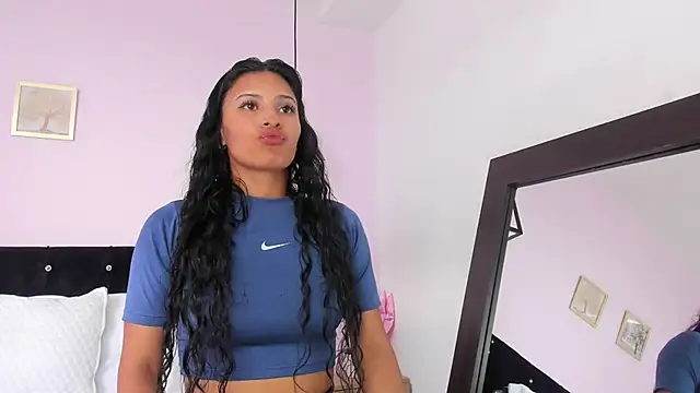 CeliWoods online show from 03-22-25, 04:37