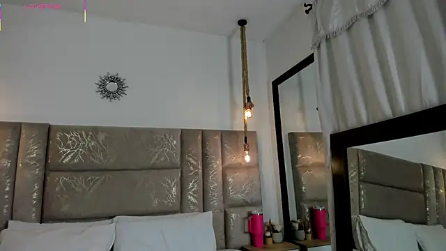 CeliWoods online show from 05-12-26, 10:56