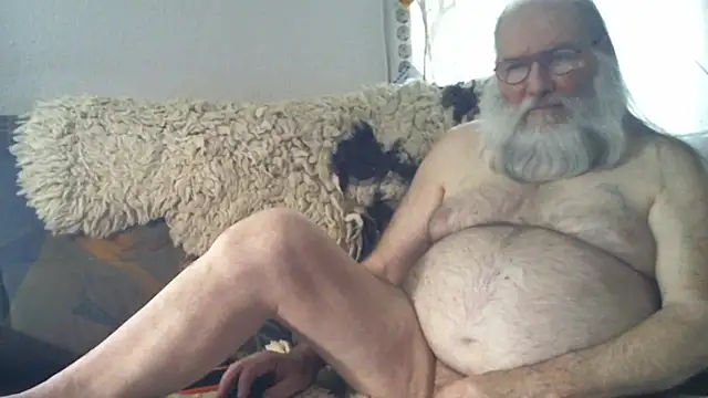 SexySantaC online show from 10-28-25, 07:23