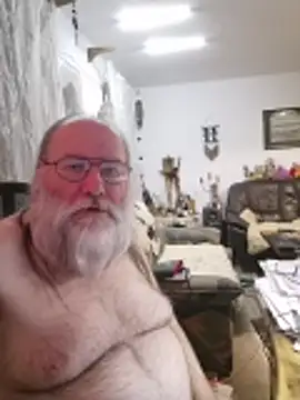 SexySantaC online show from 03-31-26, 08:42