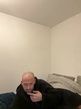 bigguy101 online show from 12-26-24, 07:24