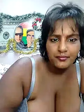 Snapshot of NWC4LYF chatting on 01-04-25, 11:11 NWC4LYF online show from 01-04-25, 11:11