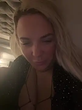 Bustyblondebabe32 online show from 01-16-26, 06:50