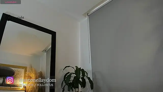 antonella dom1 online show from 10-21-25, 10:21