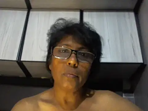 Snapshot of MsAttitude chatting on 04-07-26, 06:47 MsAttitude online show from 04-07-26, 06:47
