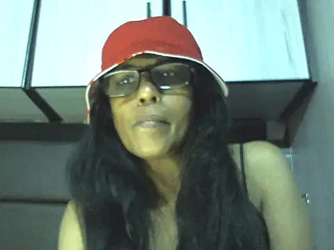 Snapshot of MsAttitude chatting on 04-28-26, 08:08 MsAttitude online show from 04-28-26, 08:08
