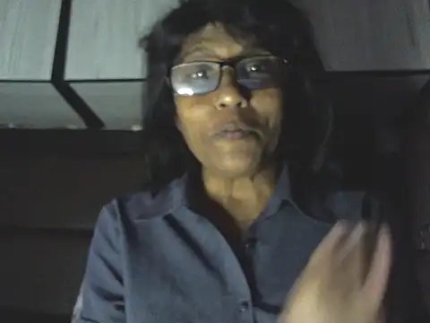Snapshot of MsAttitude chatting on 05-01-26, 02:10 MsAttitude online show from 05-01-26, 02:10