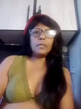 Snapshot of MsAttitude chatting on 05-15-26, 08:21 MsAttitude online show from 05-15-26, 08:21