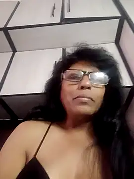 Snapshot of MsAttitude chatting on 05-16-26, 12:04 MsAttitude online show from 05-16-26, 12:04