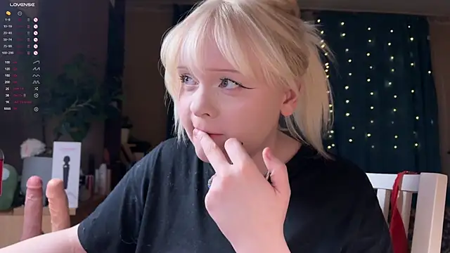 LisaLaas online show from 03-26-26, 10:04