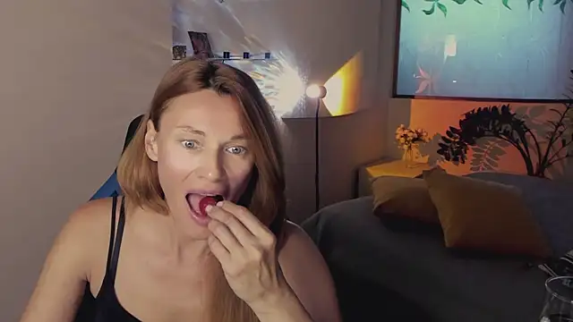 MistyBarnes online show from 06-14-26, 03:58