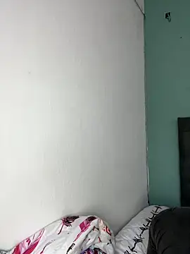 Miley and Vash online show from 12-28-24, 03:37