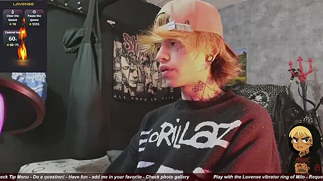 Snapshot of AcidMilo chatting on 11-13-25, 10:08 AcidMilo online show from 11-13-25, 10:08