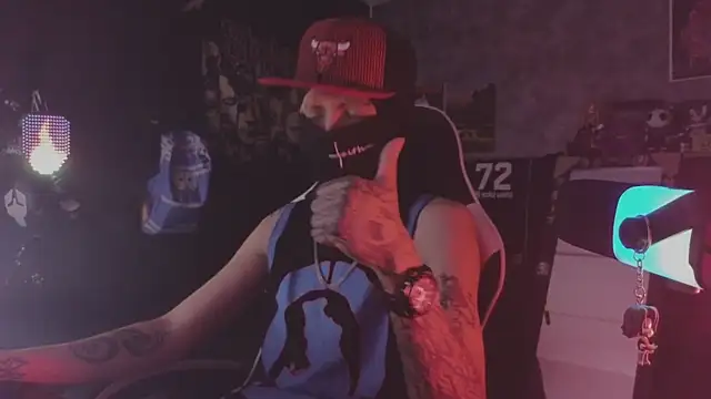 Snapshot of AcidMilo chatting on 03-11-26, 11:22 AcidMilo online show from 03-11-26, 11:22