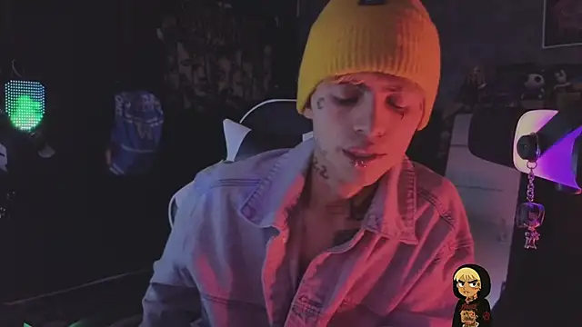 Snapshot of AcidMilo chatting on 03-19-26, 10:03 AcidMilo online show from 03-19-26, 10:03